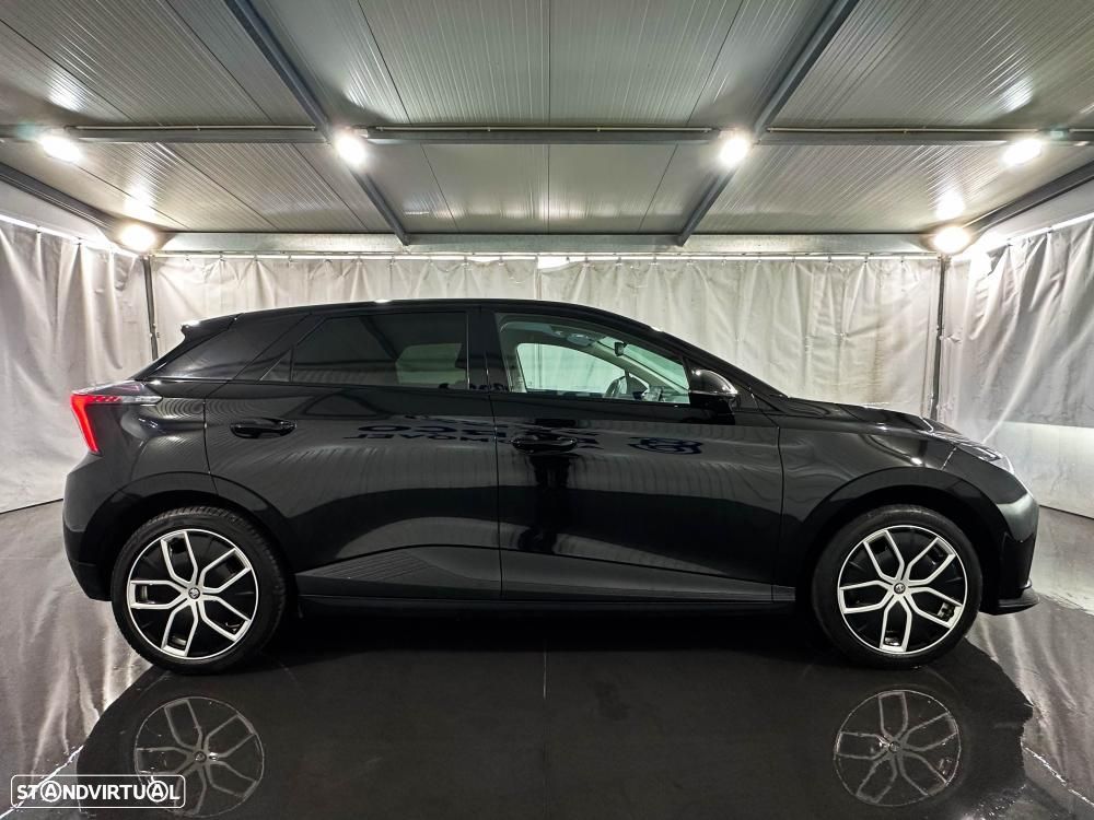 MG MG4 64 kWh Luxury - 12