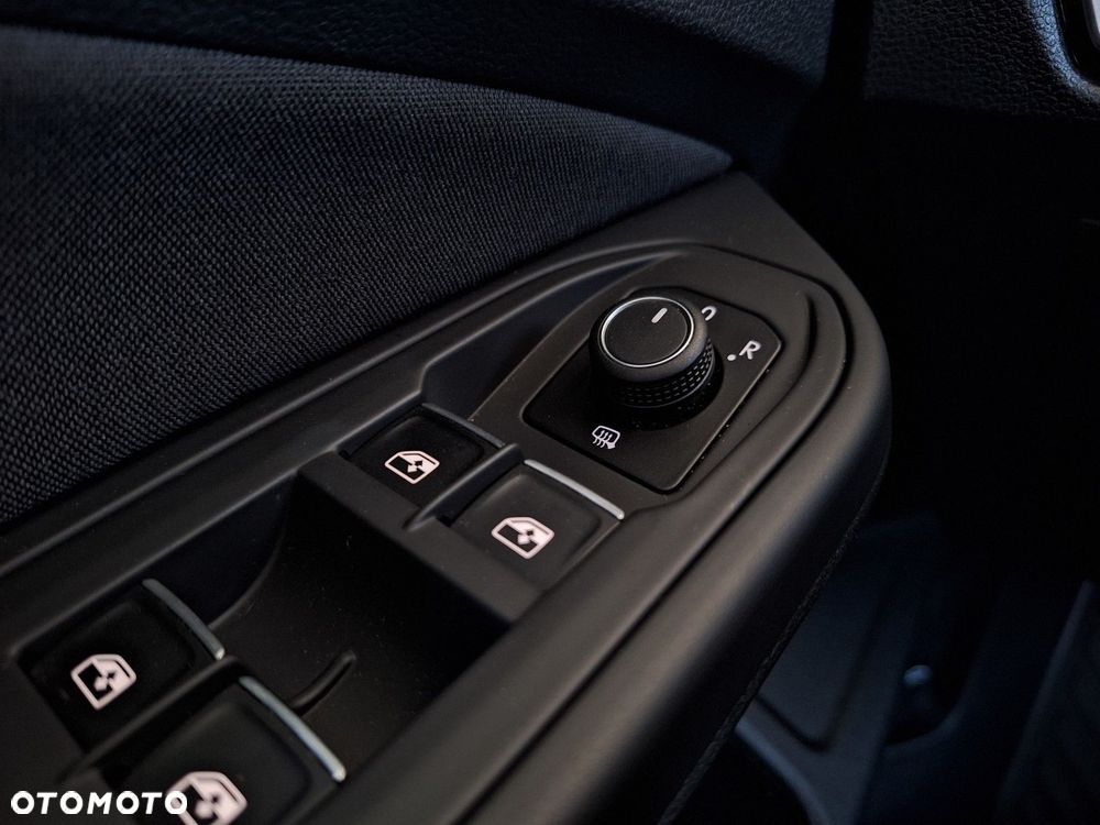 Volkswagen Golf - 36