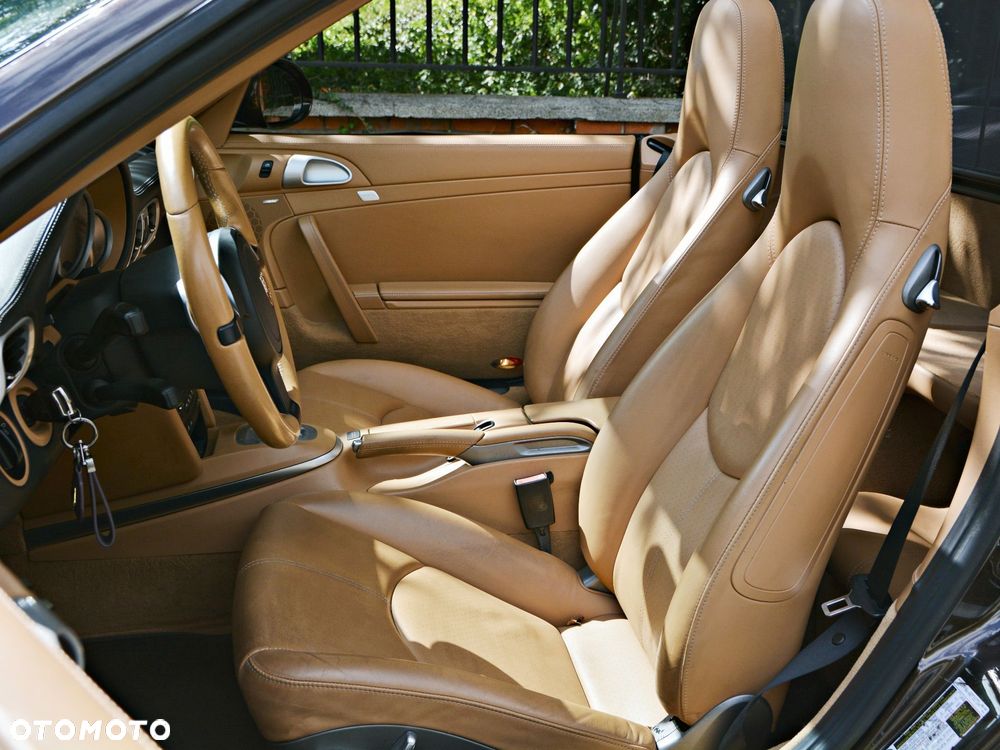 Porsche 911 Carrera 4S PDK - 30