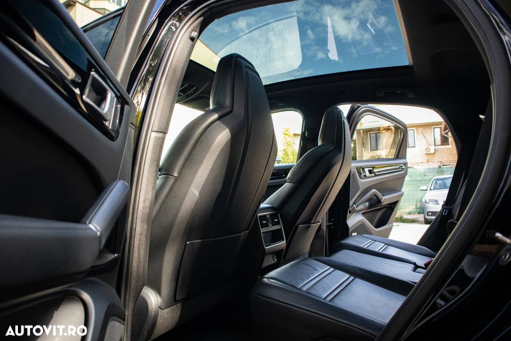 Porsche Cayenne Standard - 11