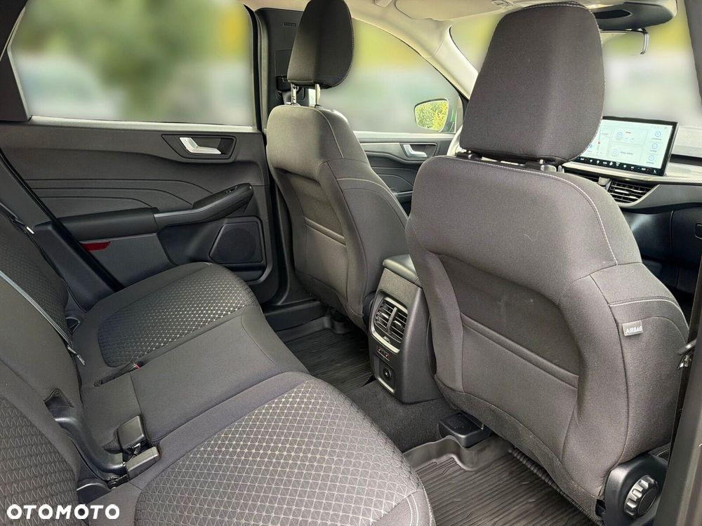 Ford Kuga - 14