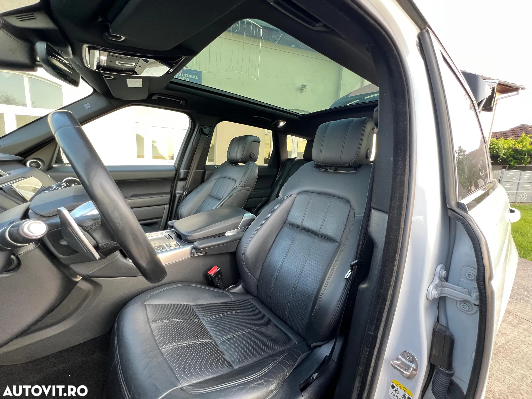Land Rover Range Rover Sport 3.0 I6 D300 MHEV Dynamic HSE - 10