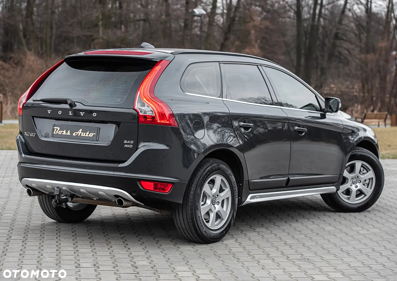 Volvo XC 60 2.4D AWD RDesign - 13