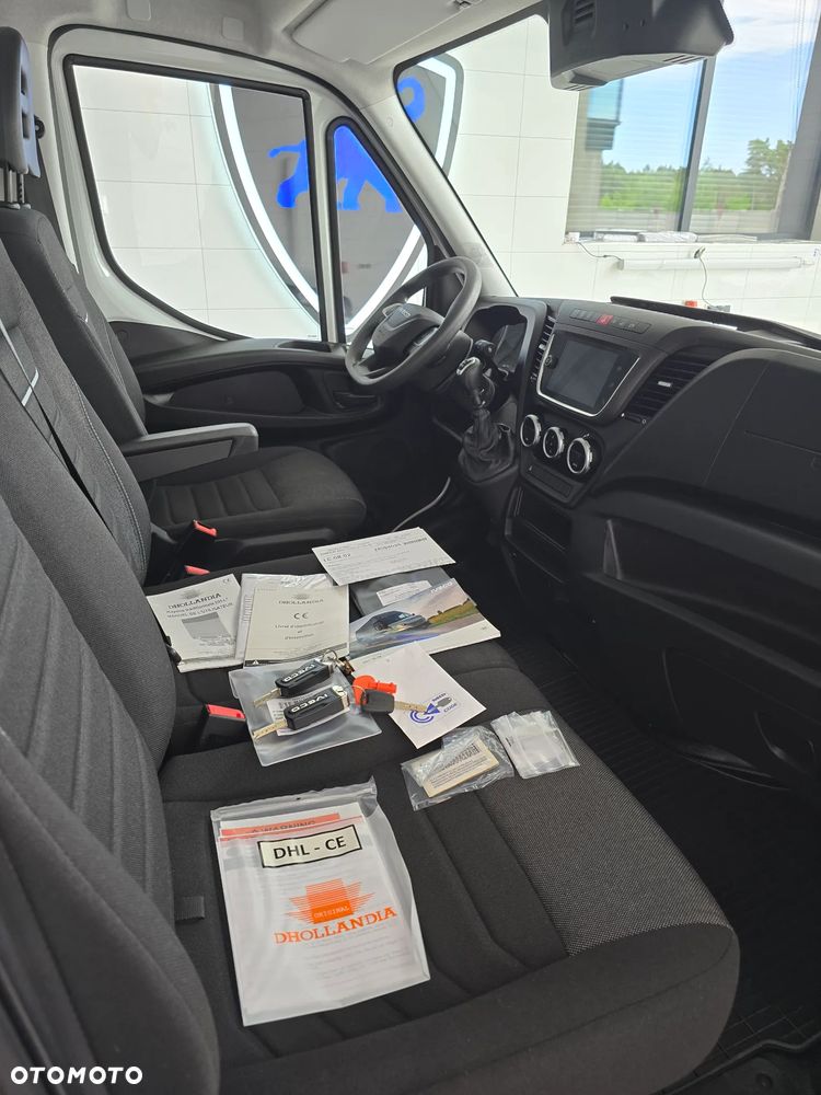 Iveco DAILY 35C16 / 50C16 KONTENER 8PALET WINDA DHOLLANDIA 750Kg 41Tyś km SERWIS ASO IVECO DO OSTATNIEGO Km STAN NOWY NOWY NOWY NA GWARANCJI BOGATA OPCJA WYPOSAŻENIA ASYSTENTY KIEROWCY TEMPOMAT KLIMA KAMERA COFANIA FOTEL KIEROWCY PNEŁMATYCZNY - 38