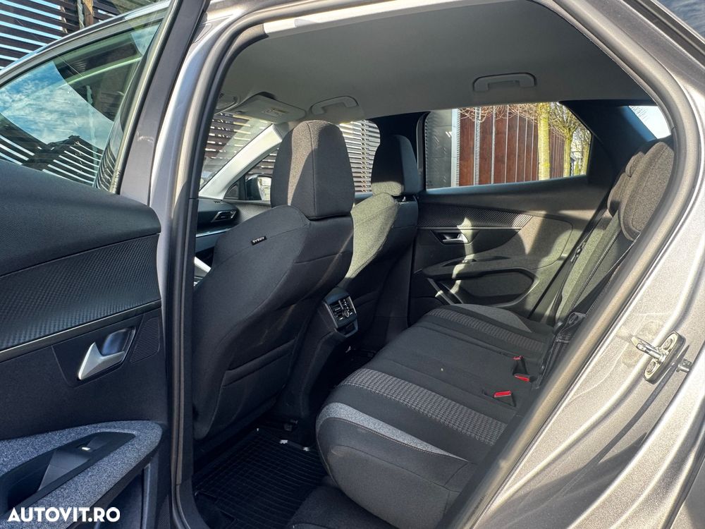 Peugeot 3008 1.5 BlueHDI 130 EAT8 Allure Pack - 16