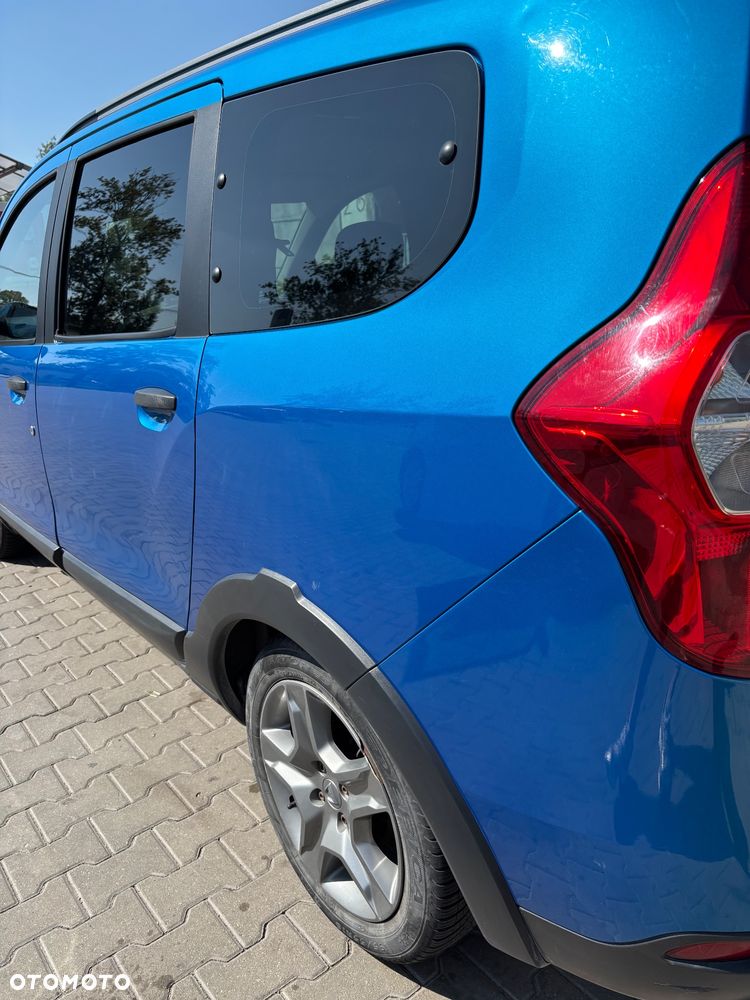 Dacia Lodgy 1.6 SCe Stepway S&S - 3