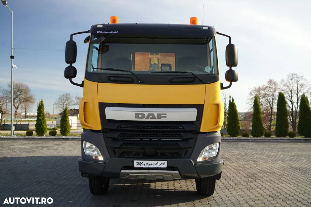 DAF CF 85.410 / 8x4 / BASCULĂ SPATE / CLAPETĂ HIDRAULICĂ / ANVELOPE 100% / MANUALĂ / EURO 6 - 13