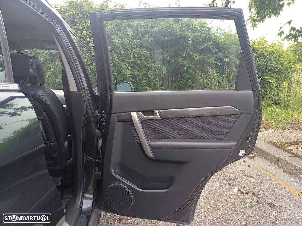 Chevrolet Captiva 2.0 VCDi Seven 7L - 44