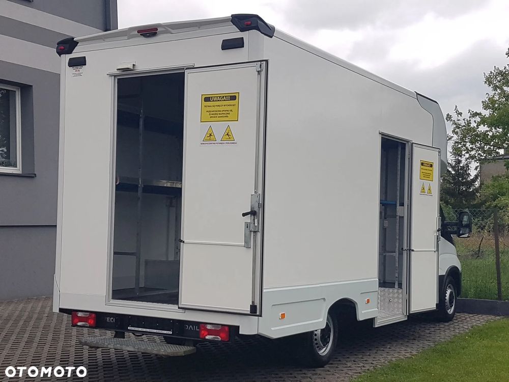 Iveco DAILY KONTENER NISKOPODŁOGOWY 4,43x2,23x2,42 SKLEP FOODTRUCK BAR KLIMA KONIOWÓZ KAMPER - 31