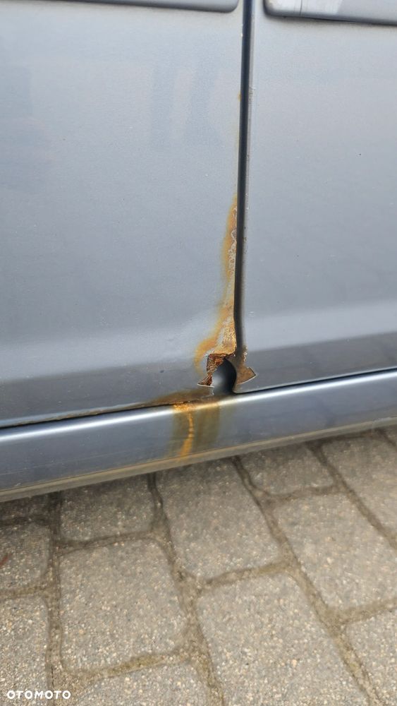 Ford Focus C-Max 1.8 TDCi Ghia - 12