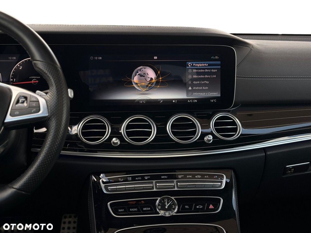 Mercedes-Benz Klasa E 220 d 4-Matic AMG/Avantgarde - 37