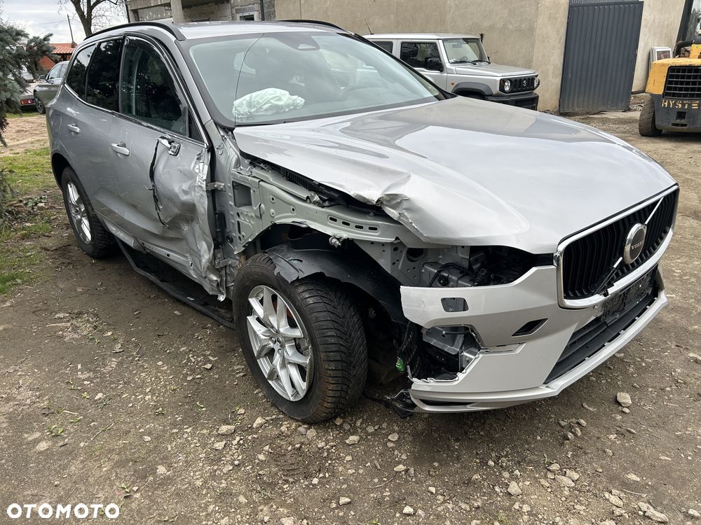 Volvo XC 60 B4 B Essential - 2