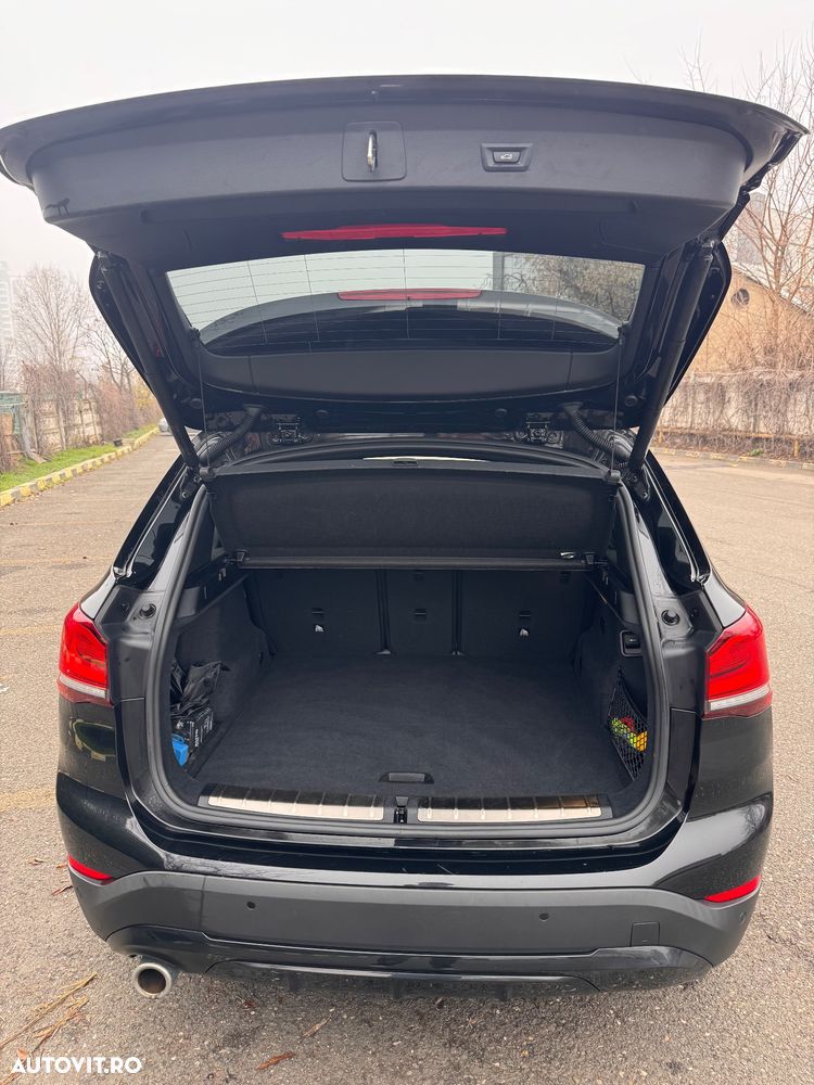 BMW X1 xDrive25e Sport Line - 7