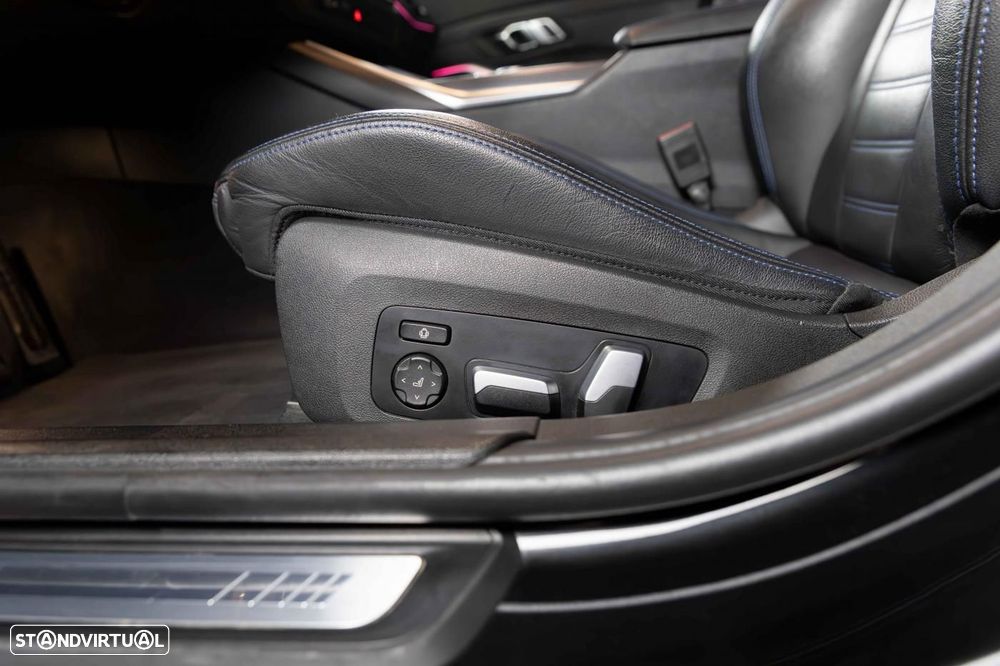 BMW 330 e Pack M Auto - 43