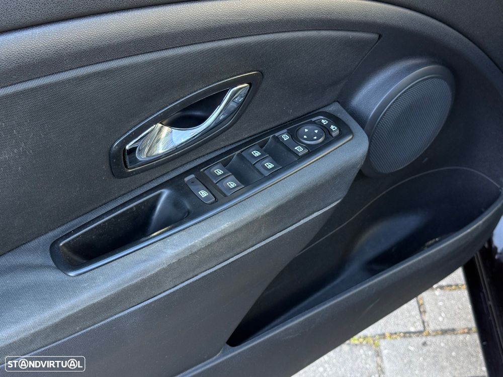 Renault Mégane Sport Tourer 1.5 dCi Dynamique S - 12