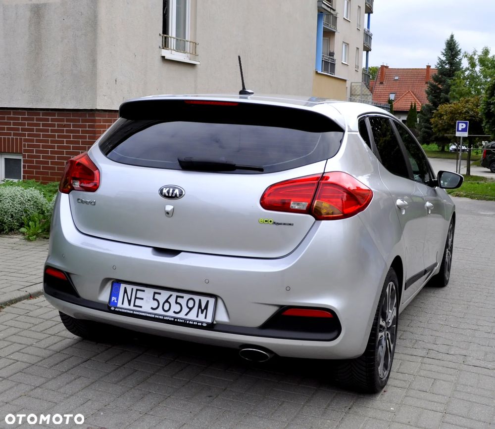 Kia Ceed 1.6 CRDi 128 Platinum Edition - 7