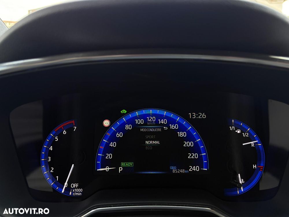 Toyota Corolla 1.8 HSD Business - 17