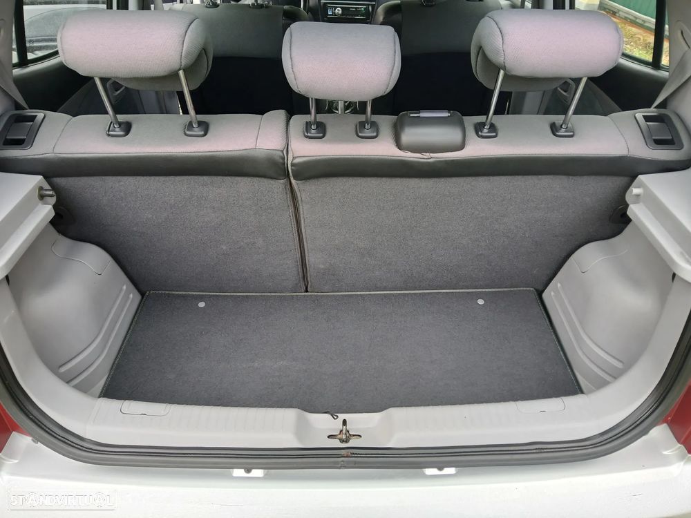 Kia Picanto 1.0L X - 10