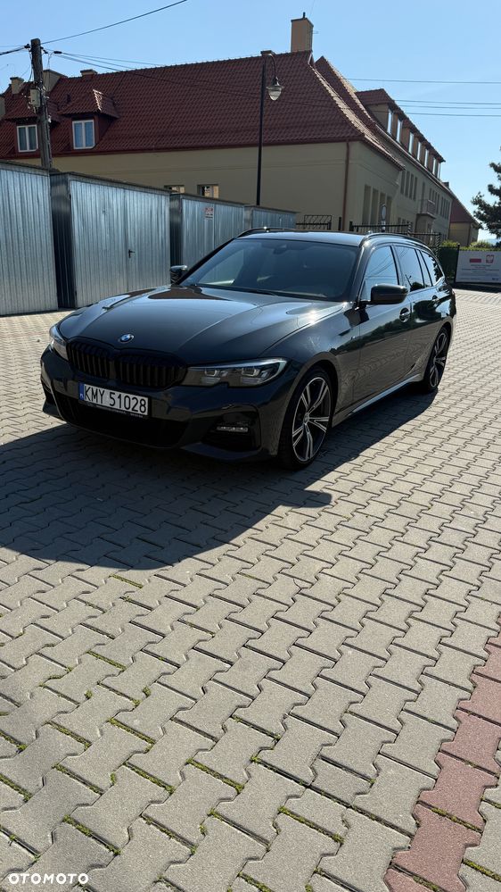 BMW Seria 3 320d xDrive M Sport - 2