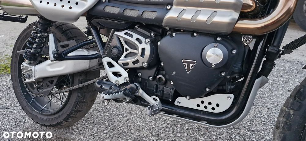 Triumph Scrambler - 13