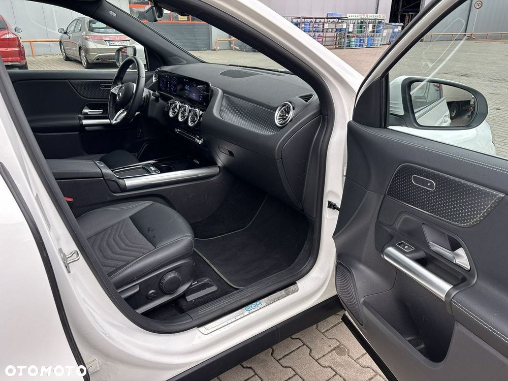 Mercedes-Benz EQA 250+ 70.5kWh Progressive - 16