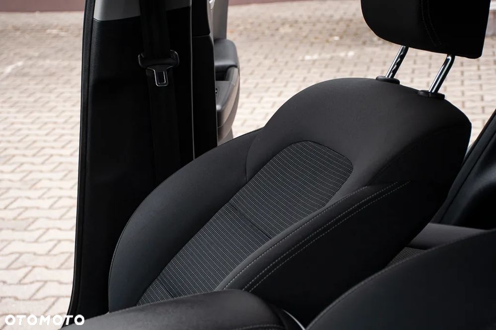 Kia Sportage 2.0 CRDI XL - 25