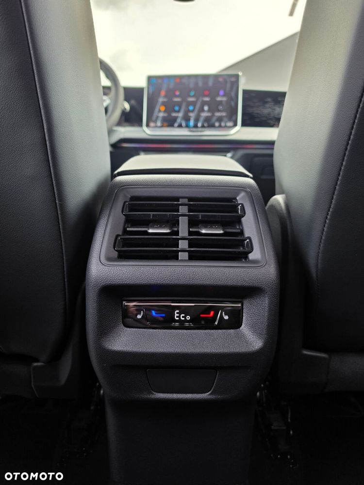 Volkswagen Tiguan 1.5 eHybrid PHEV 150kW Elegance DSG - 30