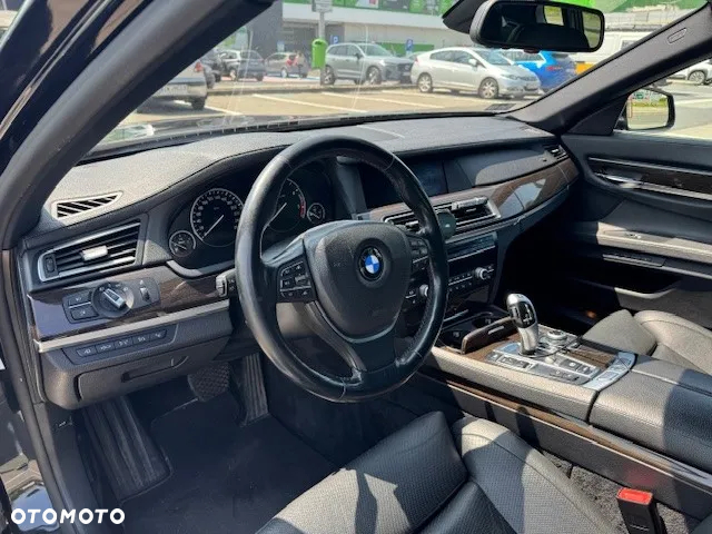 BMW Seria 7 730d - 14