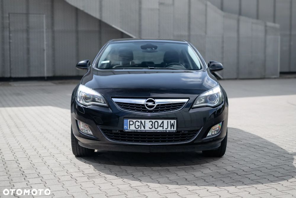 Opel Astra 1.4 T Cosmo S&S - 3