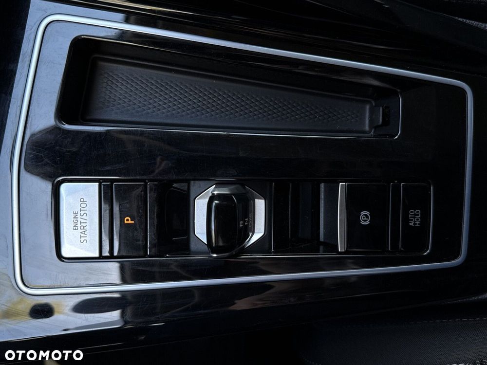 Volkswagen Golf 2.0 TSI Style DSG - 22