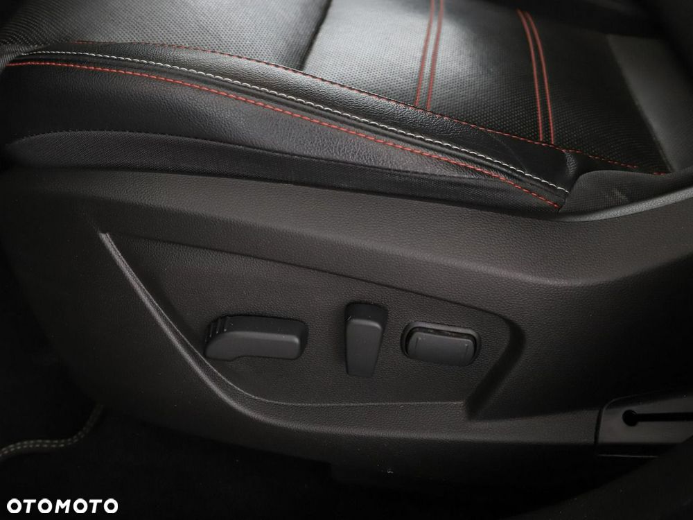 Renault Arkana E-TECH 145 R.S.LINE - 39