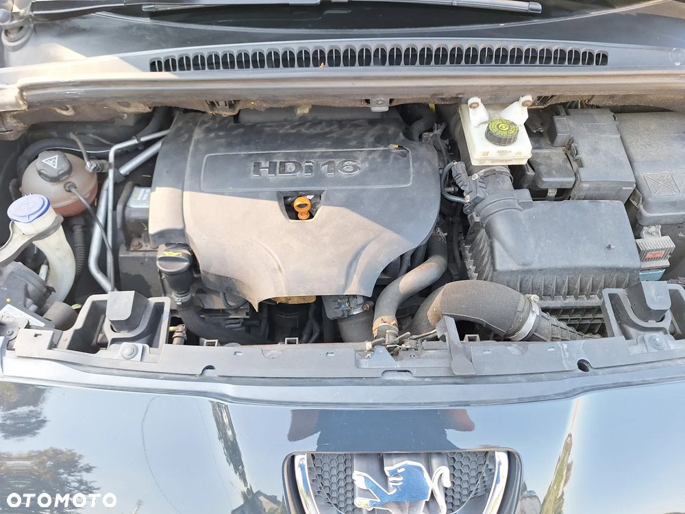 Peugeot 5008 HDI FAP 150 Platinum - 37