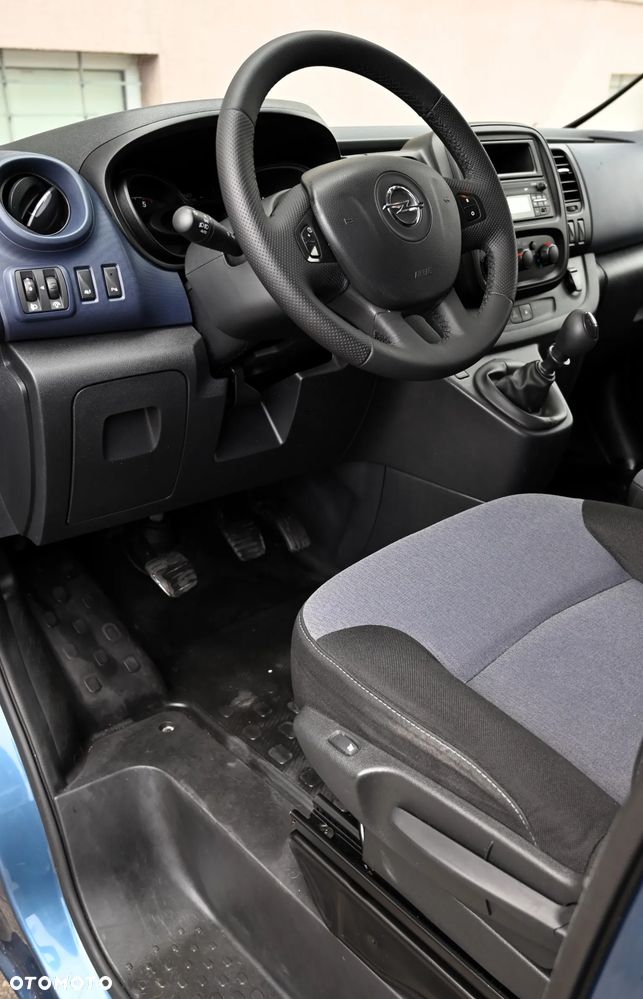Opel Vivaro - 26