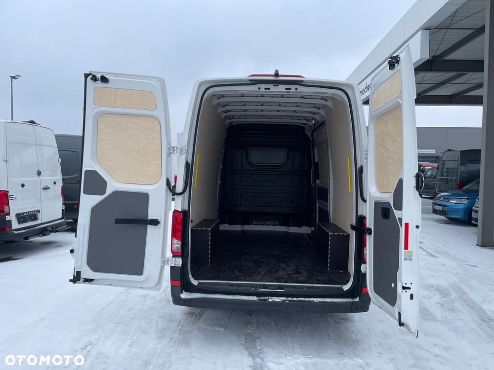 Volkswagen Crafter - 11