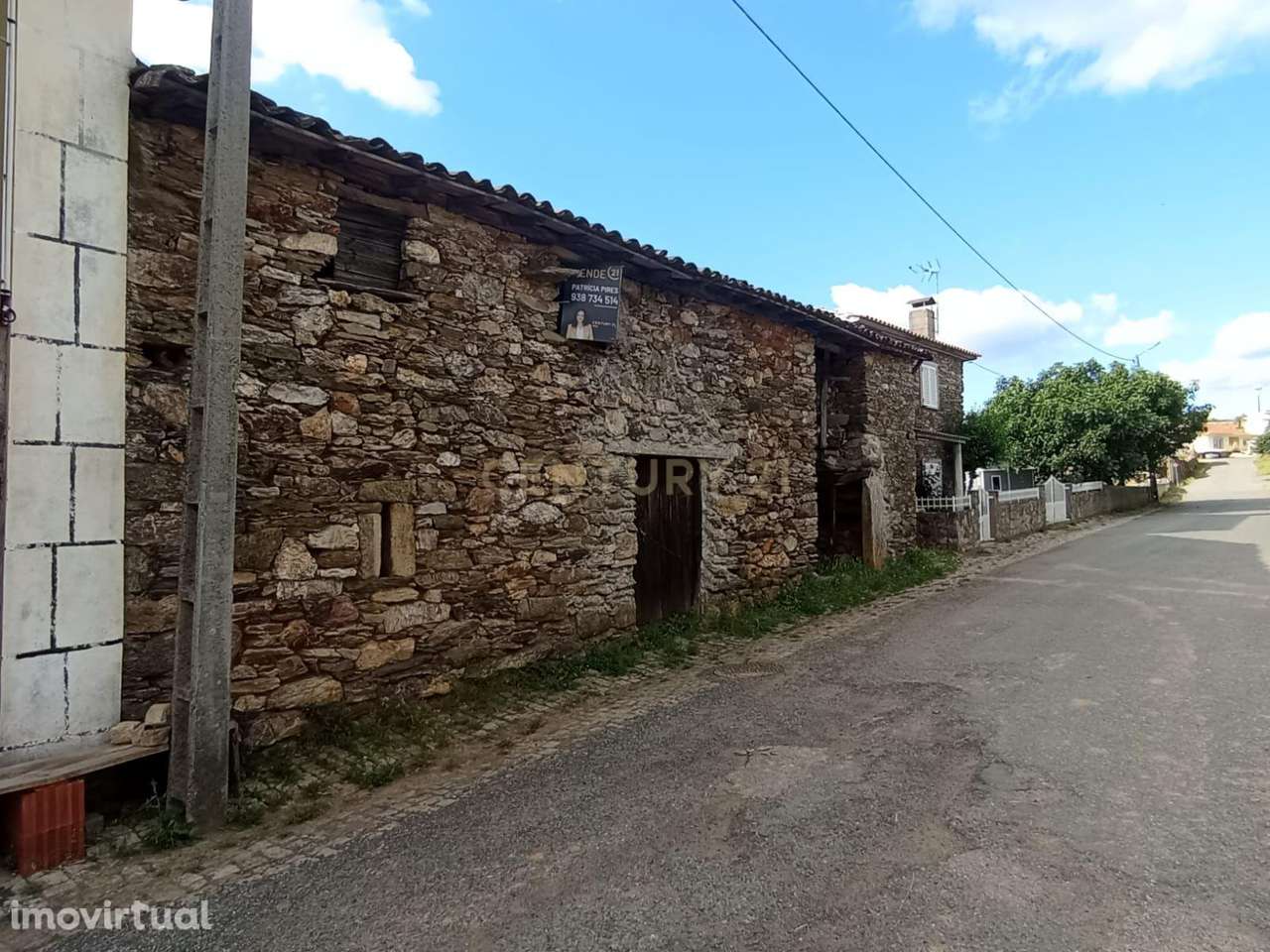 Casa Rústica para Recuperar na aldeia de Penhas Juntas, Vinhais - Grande imagem: 3/4