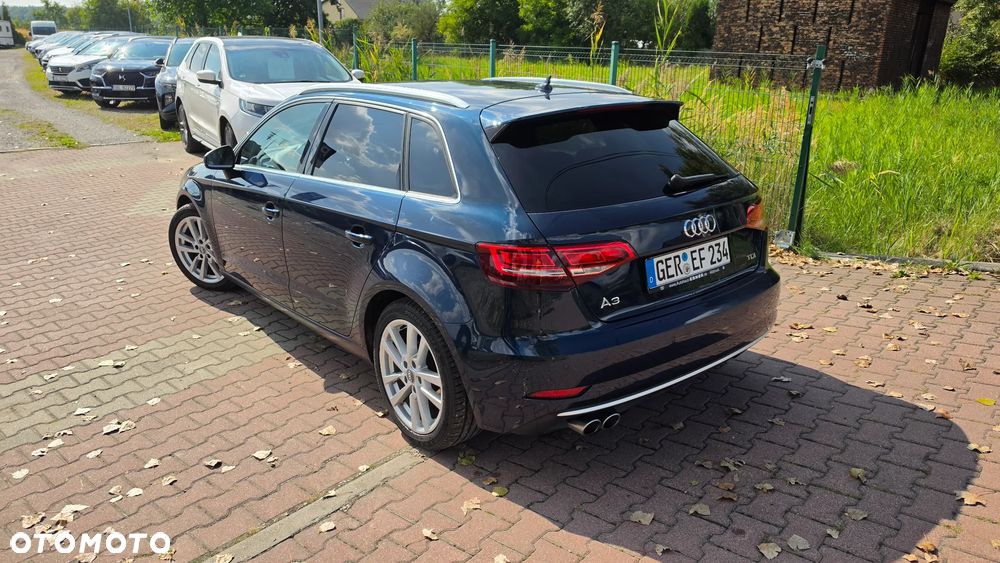 Audi A3 Sportback - 4
