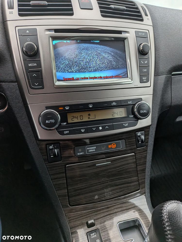 Toyota Avensis 1.8 Sol plus NAVI MS - 33