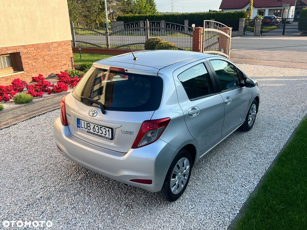 Toyota Yaris - 1