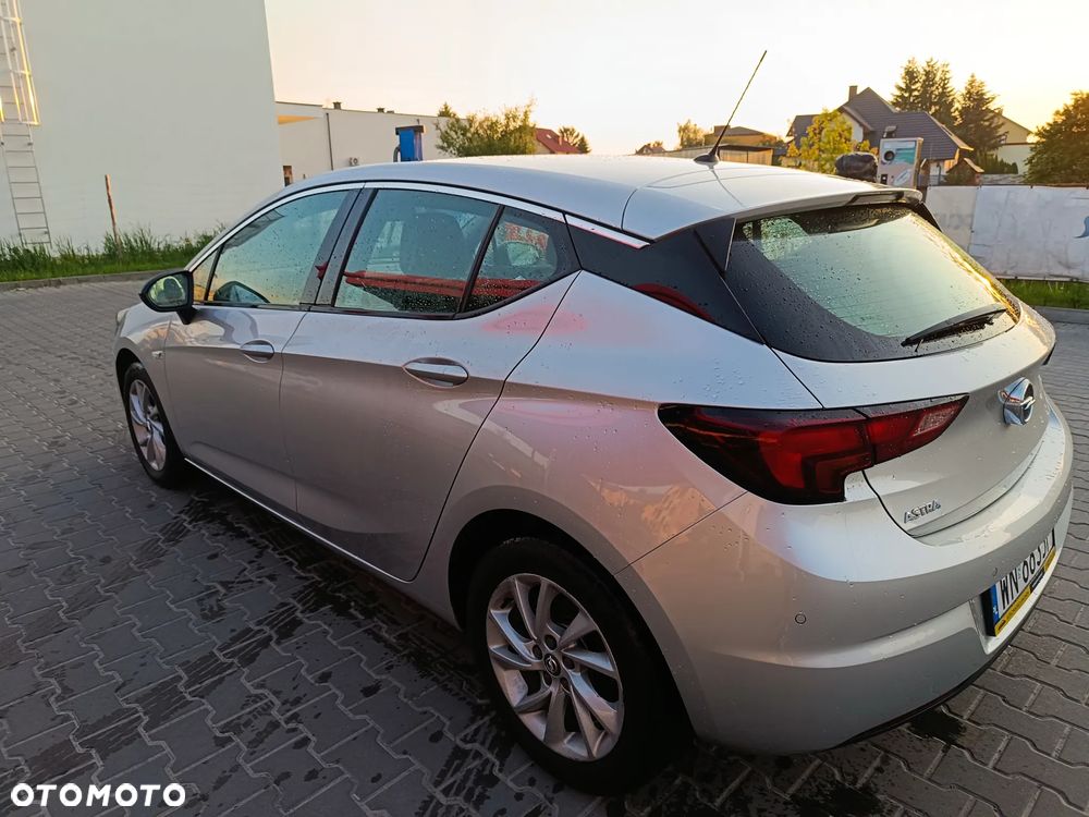 Opel Astra 1.2 T Business Elegance S&S - 8