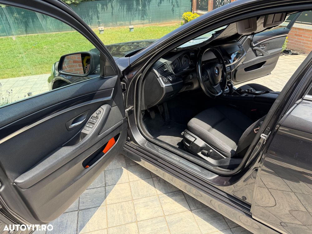 BMW Seria 5 520d EfficientDynamics Edition - 11