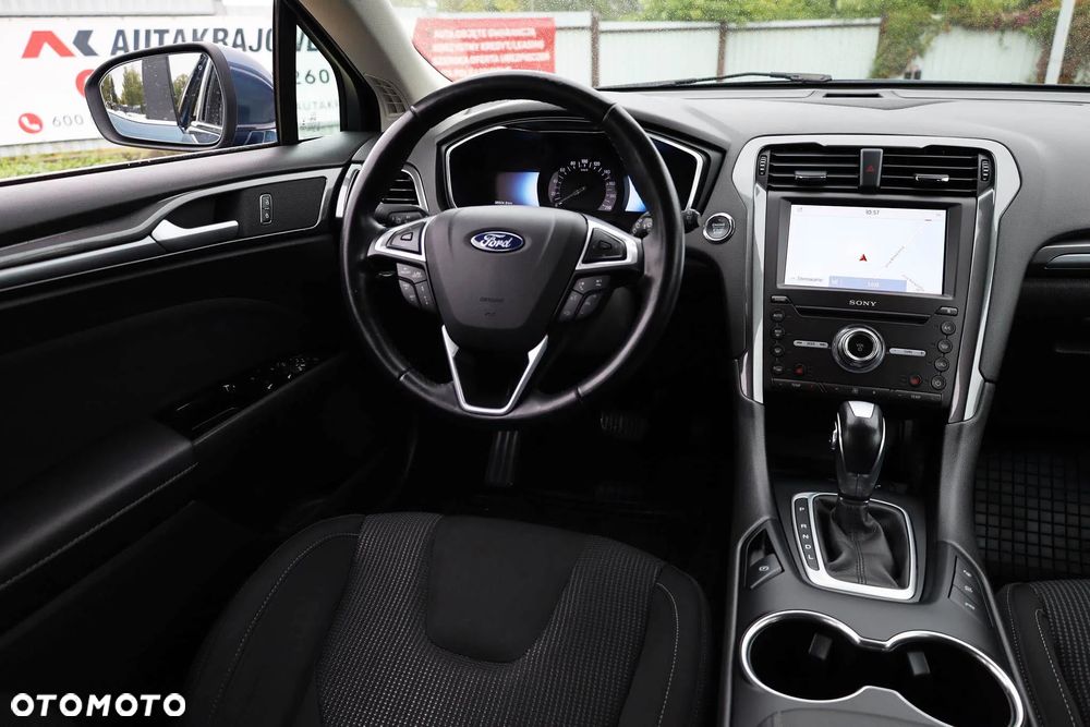 Ford Mondeo 2.0 Hybrid Titanium - 35