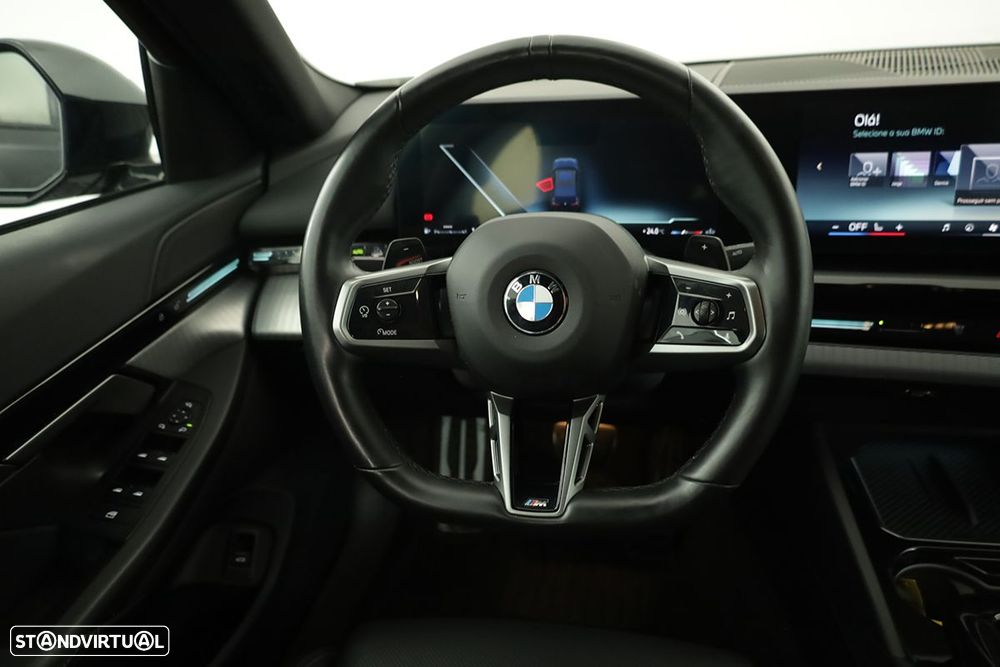 BMW 520 d Pack Desportivo M - 16