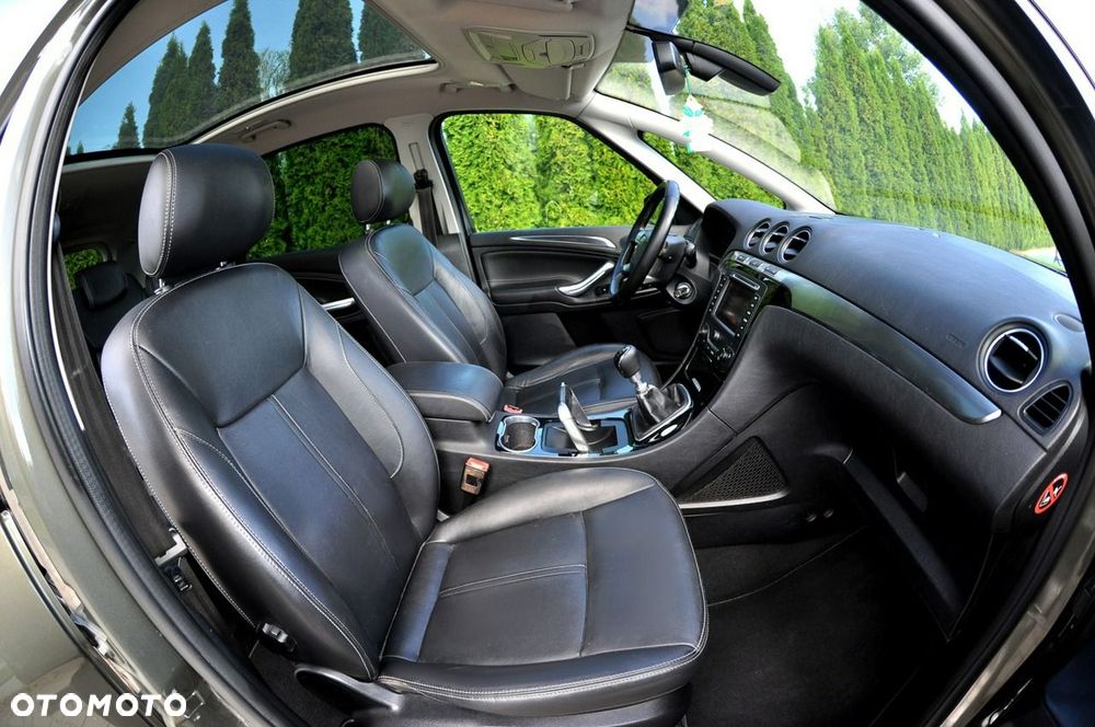 Ford S-Max - 9