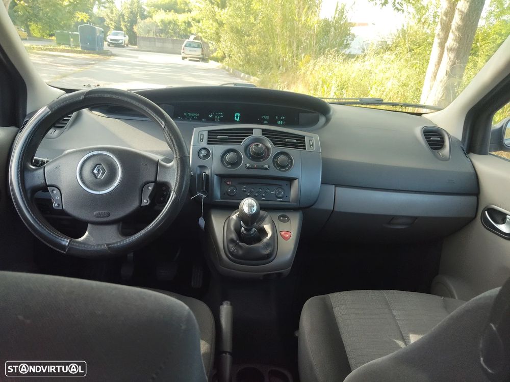 Renault Scénic 1.5 dCi Dynamique - 11
