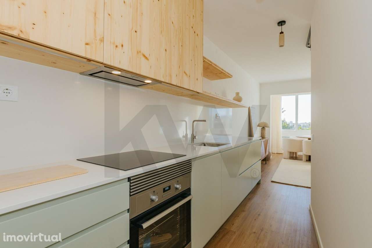 Apartamento T1 com Vista Mar e junto ao Casino do Estoril - Grande imagem: 3/16