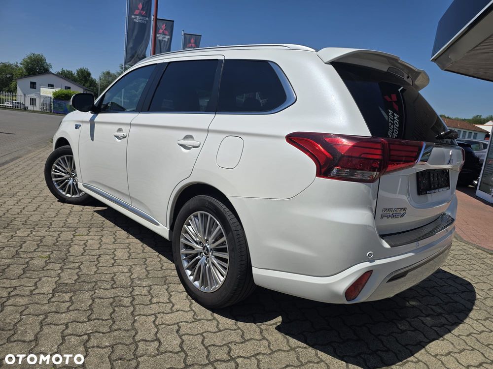 Mitsubishi Outlander 2.4 4WD Top - 5