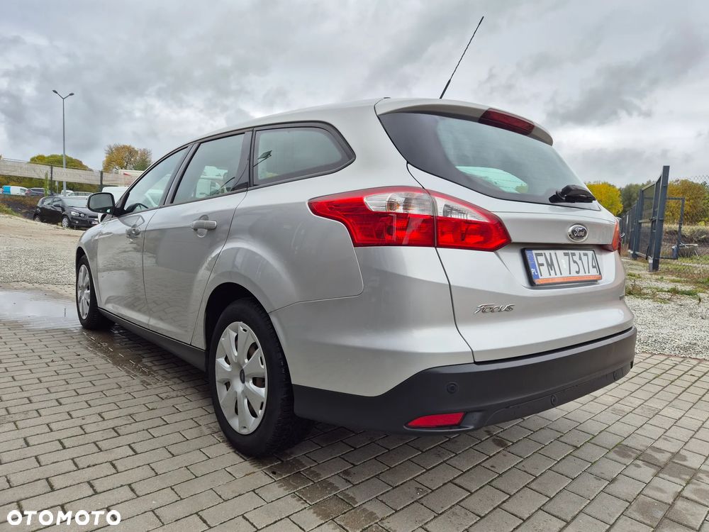 Ford Focus 1.6 TDCi DPF Champions Edition - 11