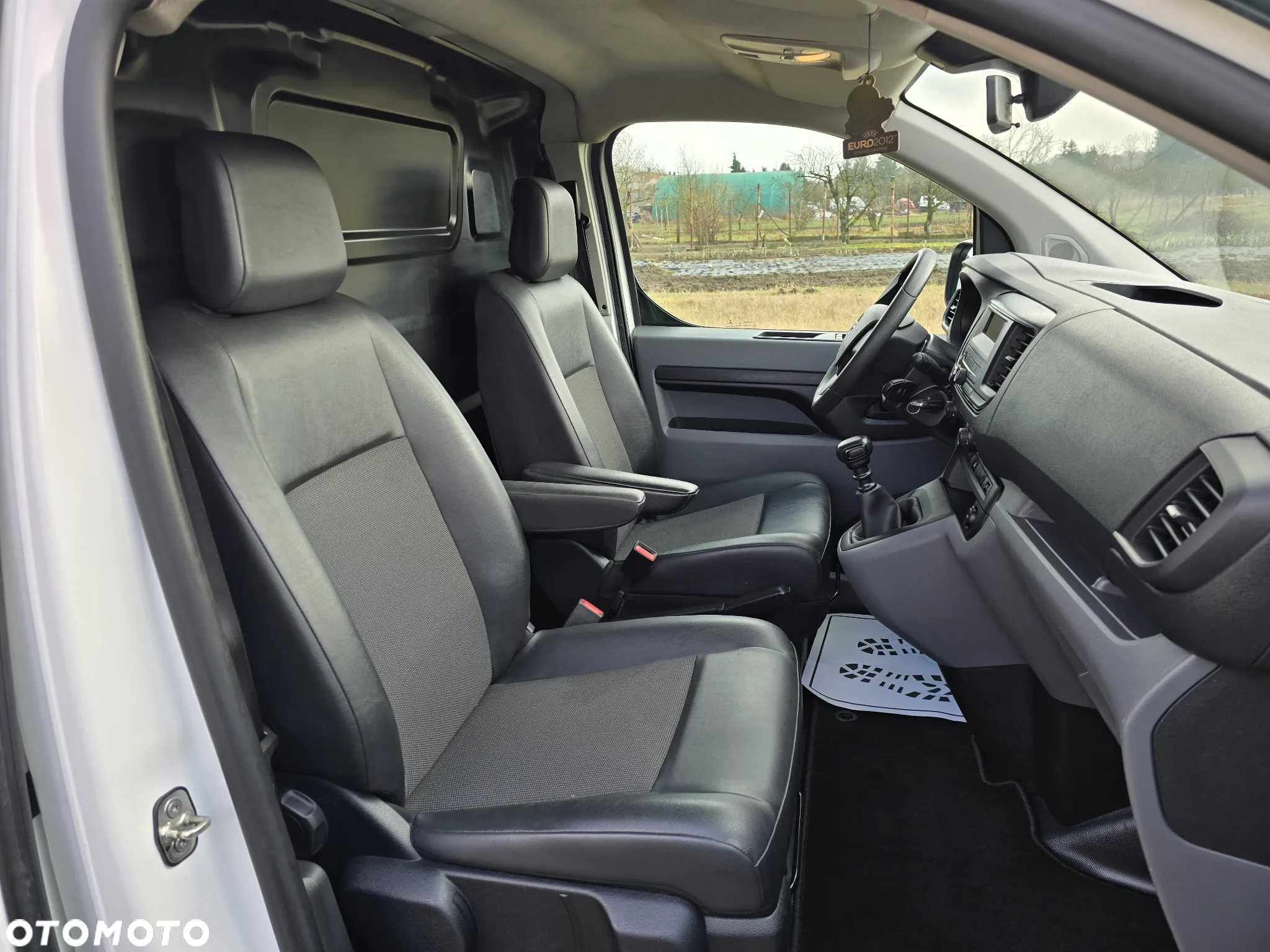 Opel Vivaro - 14