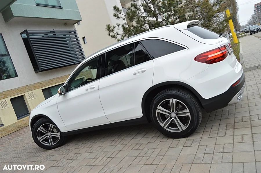 Mercedes-Benz GLC 220 d 4MATIC 9G-TRONIC - 26