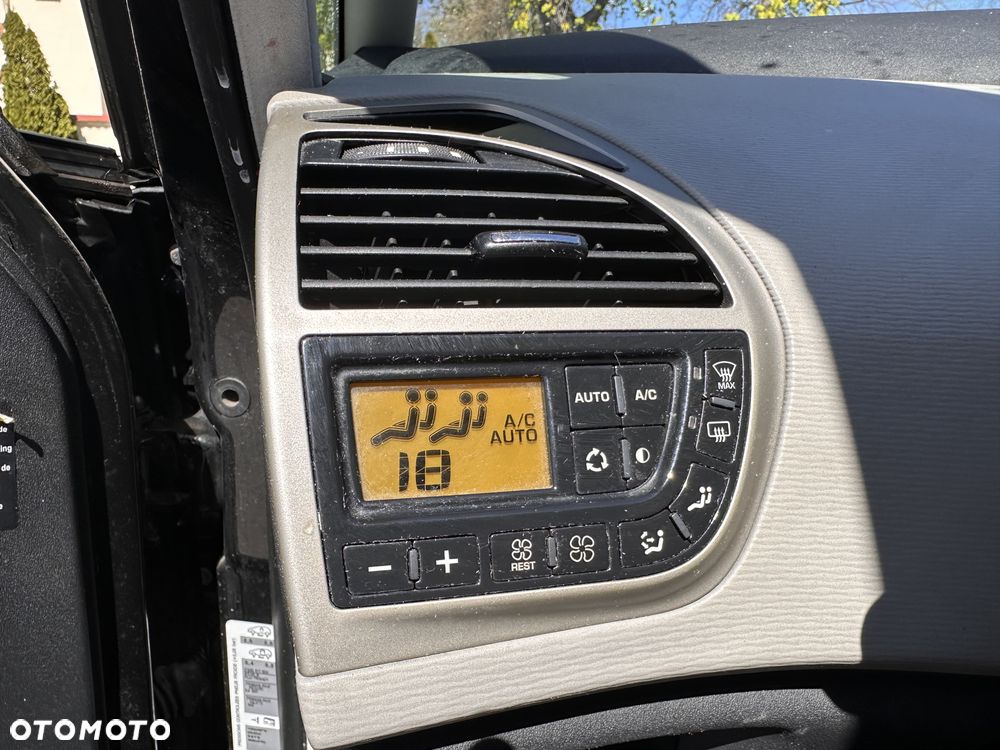 Citroën C4 Picasso 2.0 HDi Exclusive - 26